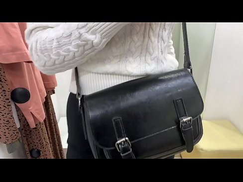 ❤️ Ifaraenisere ti gbogbo eniyan ti bishi ọdọ FeralBerry pẹlu dildo ninu yara ti o baamu ❤️  wa %yo.epicpornvideos-com.ru